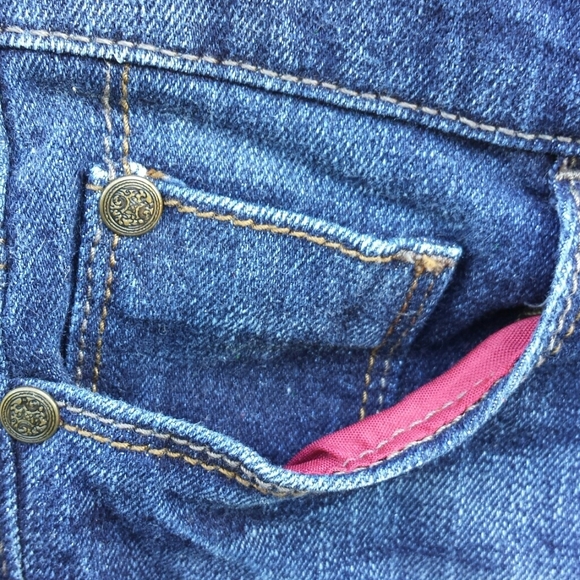 Wrangler Boys Denim Jean Shorts & TKS Striped Shortsleeve T-Shirt 2-Pc. Outfit 4 - Picture 7 of 11